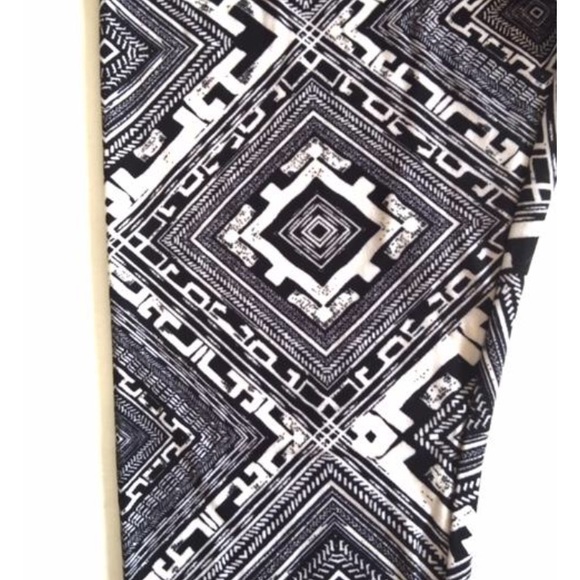 🌈3 FOR 24🌈 NWT! HOT KISS Butter Soft Leggings - Picture 7 of 8